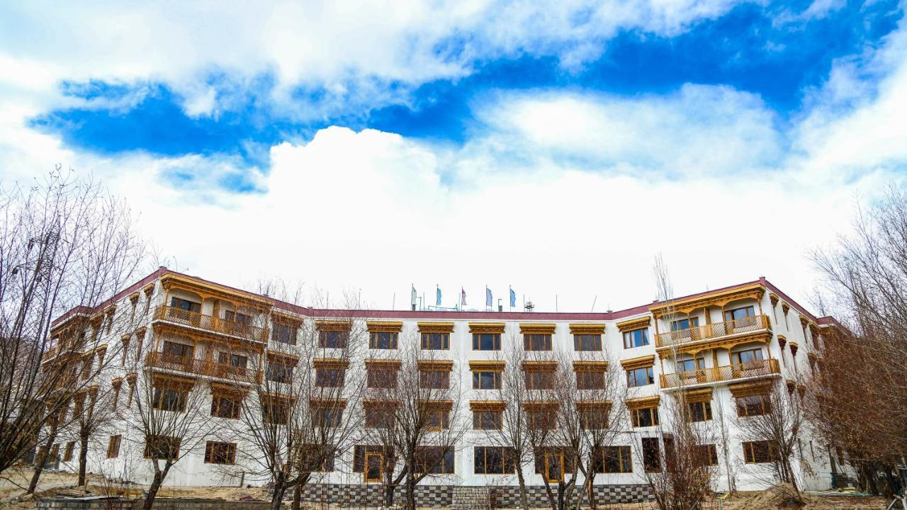 Hotel Deskitsal เลห์ ภายนอก รูปภาพ