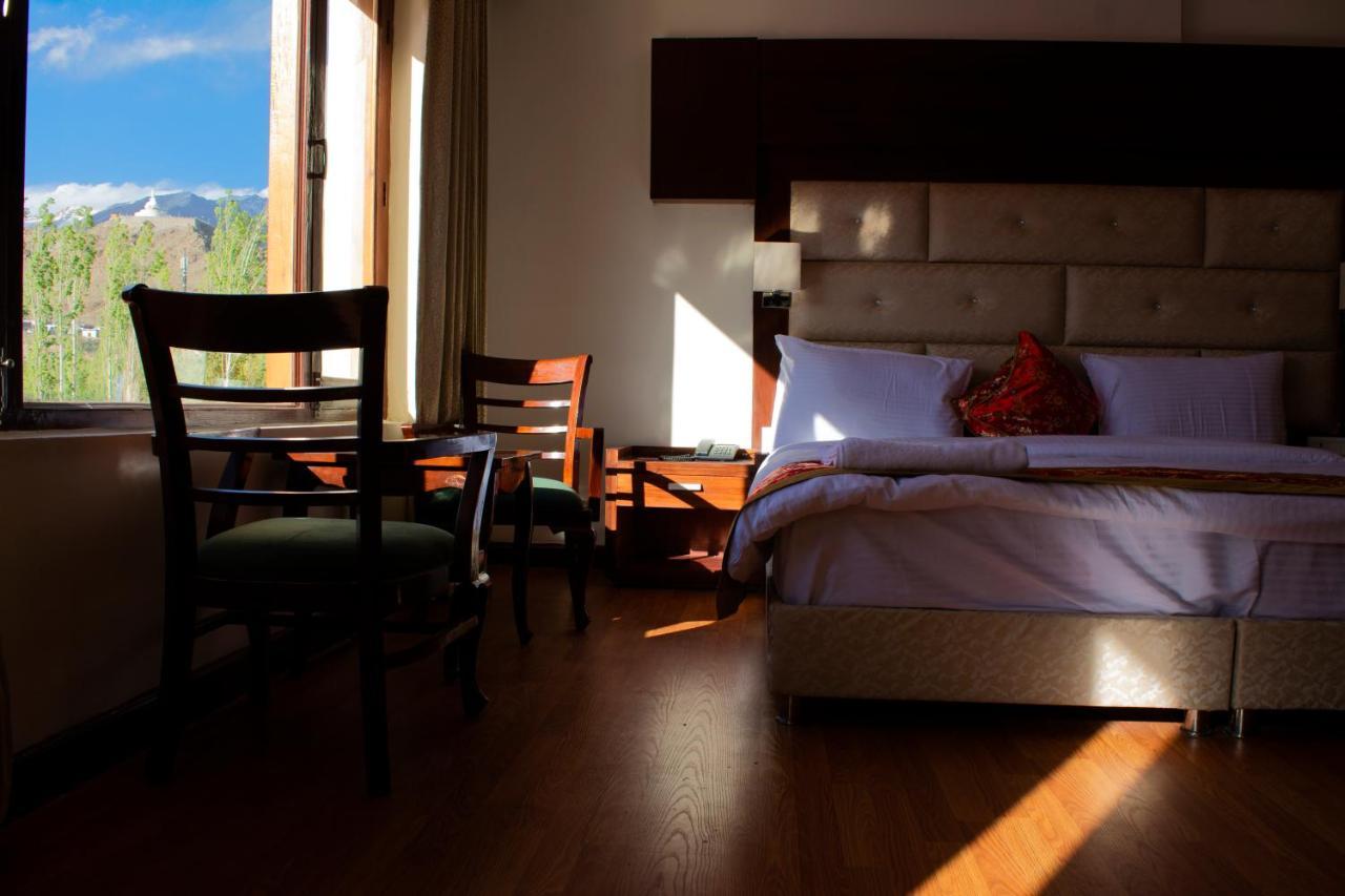 Hotel Deskitsal เลห์ ภายนอก รูปภาพ