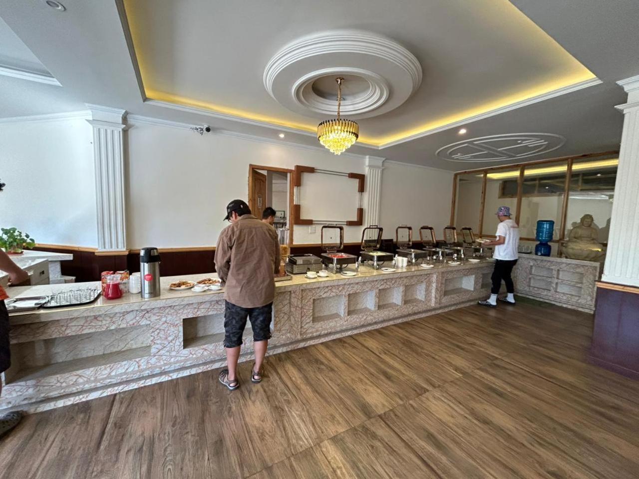 Hotel Deskitsal เลห์ ภายนอก รูปภาพ